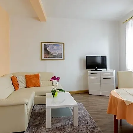 Weltrich Hotel